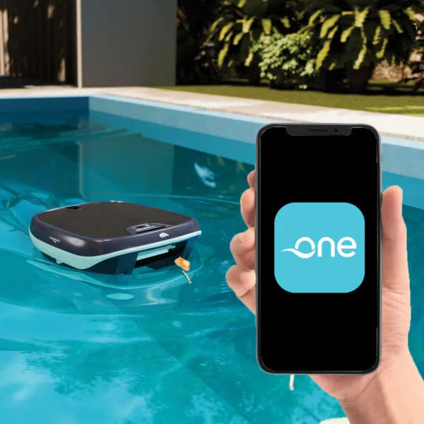 Maytronics_Dolphin_Skimmi_200_Solar_Robotic_Pool_Skimmer_Surface_Debris_Cleaner_Drive_In_Pool_And_Spa_Warehouse_9