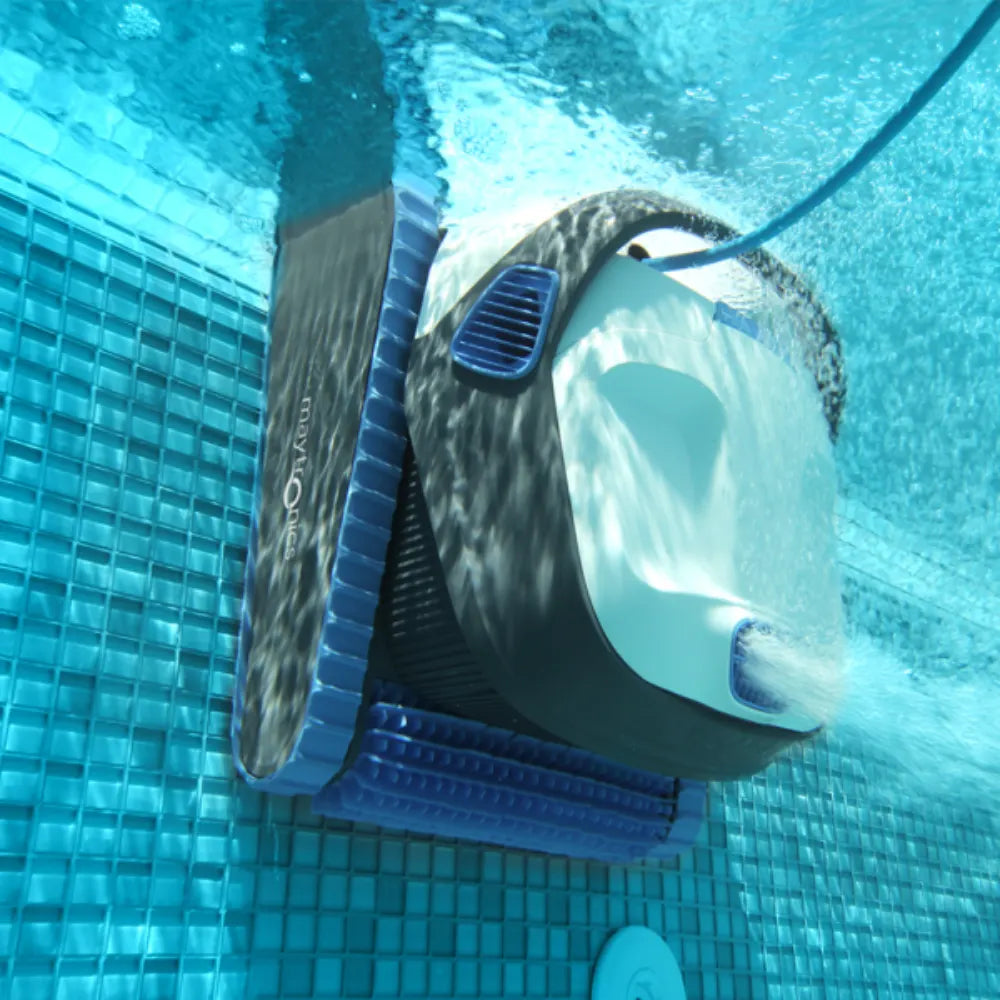 dolphin-maytronics-S250-robotic-cleaner-3