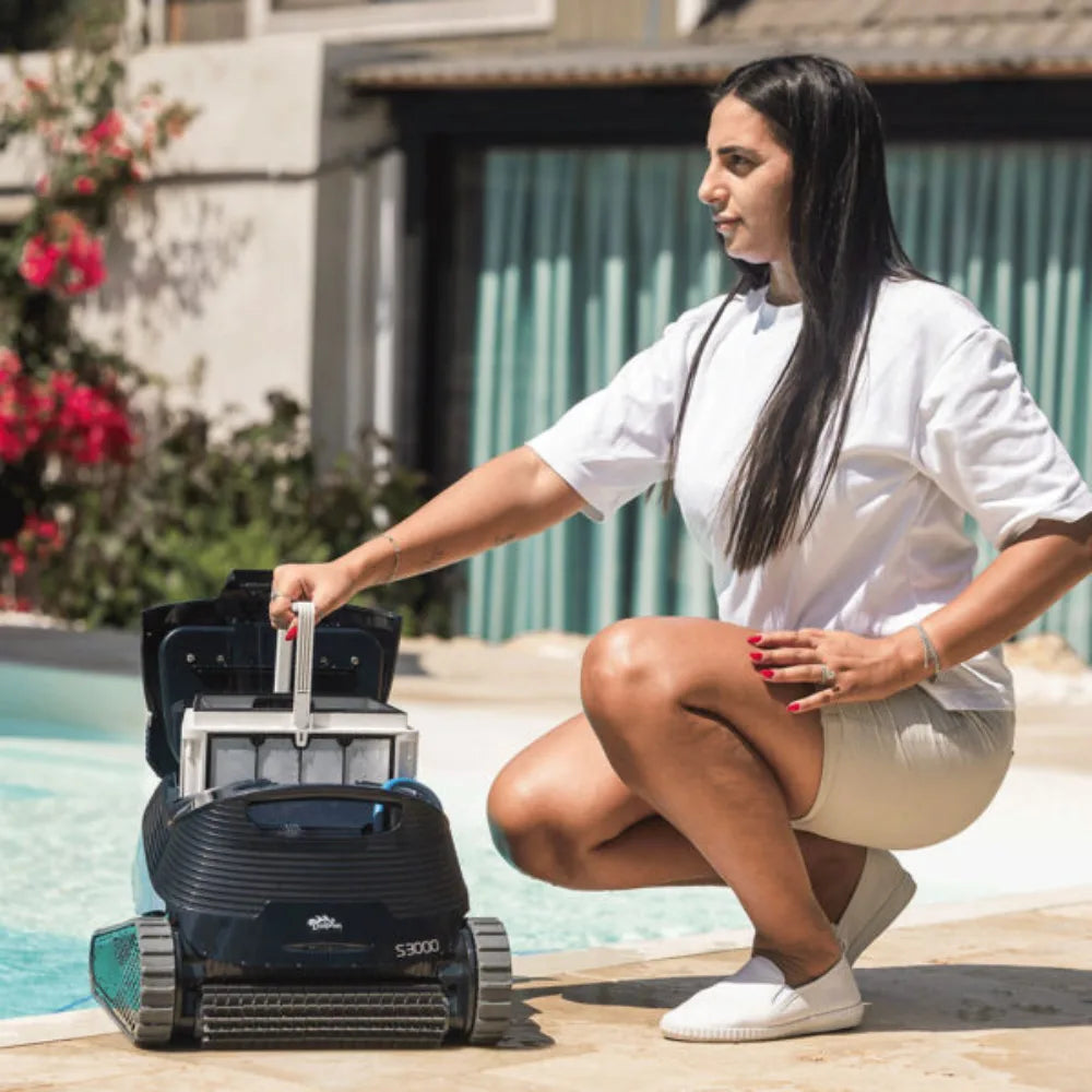 MaytronicsDolphinS3000roboticpoolcleanercleaningpoolfloorwallsandwaterline10