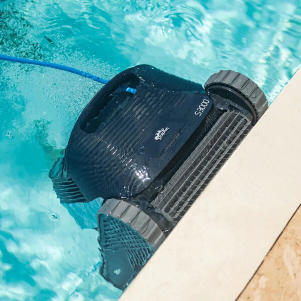 MaytronicsDolphinS3000roboticpoolcleanercleaningpoolfloorwallsandwaterline11