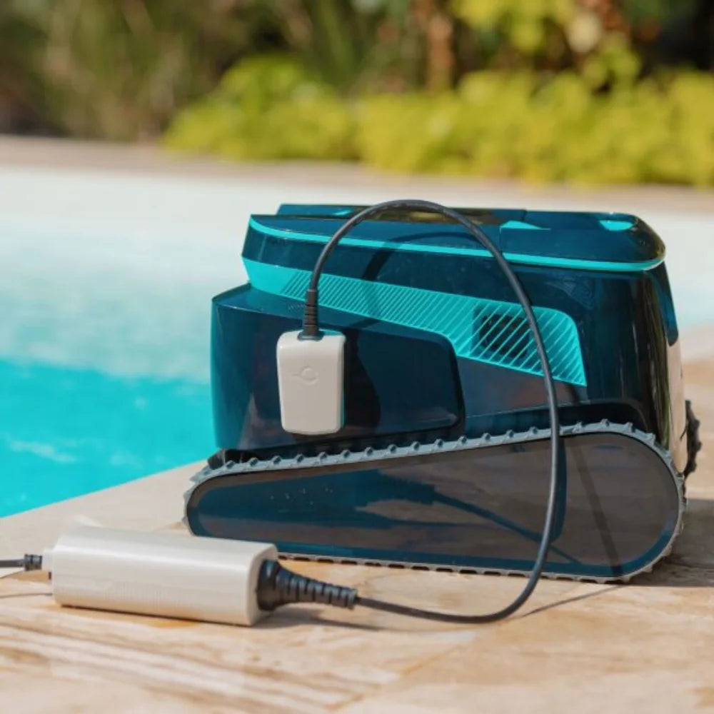 Maytronics_Dolphin_Liberty_600_Robotic_Pool_Cleaner_Pool_Cleaning_Robot_Drive_In_Pool_And_Spa_Warehouse_4